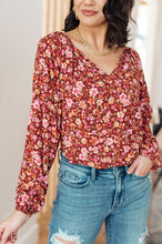 Load image into Gallery viewer, Sunday Brunch Blouse in Rust Floral